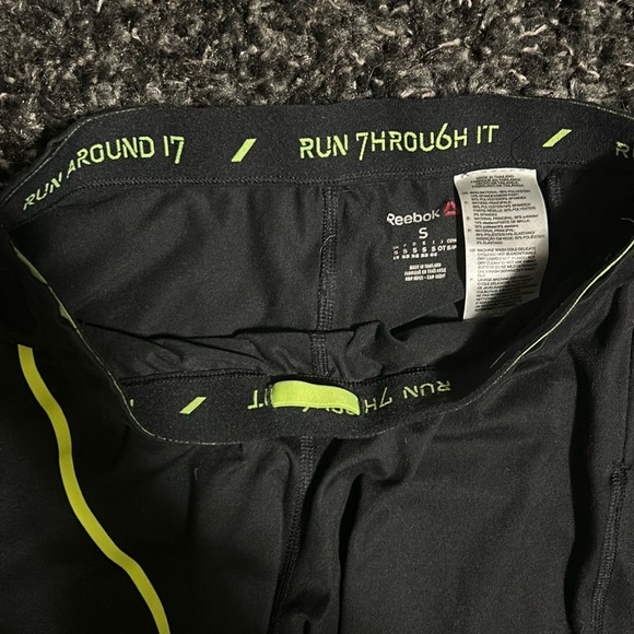 Reebok One Series Running Tights/Leggings in Black and Neon Green - Picture 4 of 10